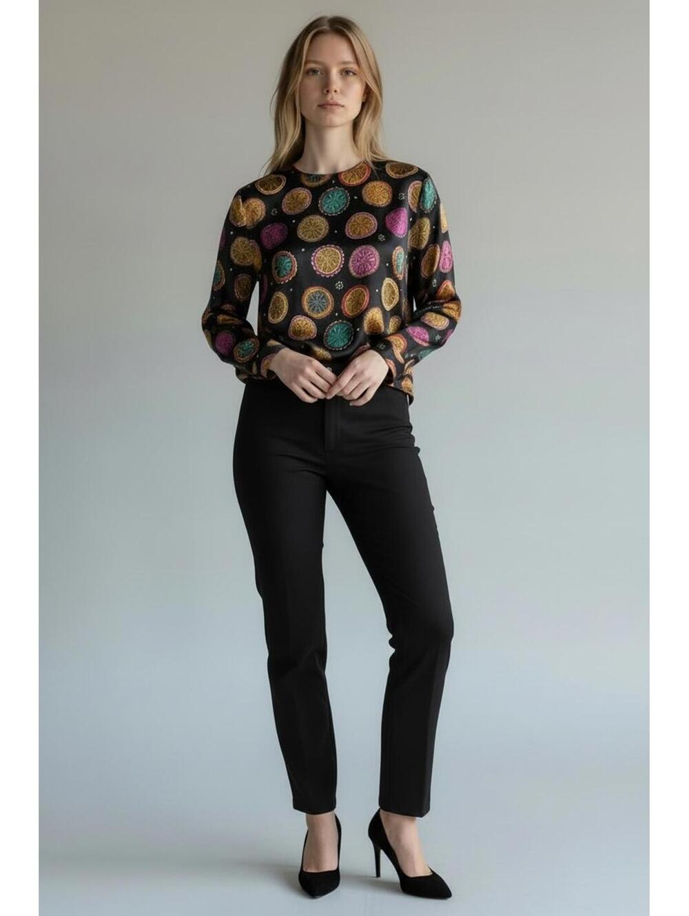 NWT VTG Christine & Jill Black Long-Sleeve Top with Multicolor Medallions, Sz 8